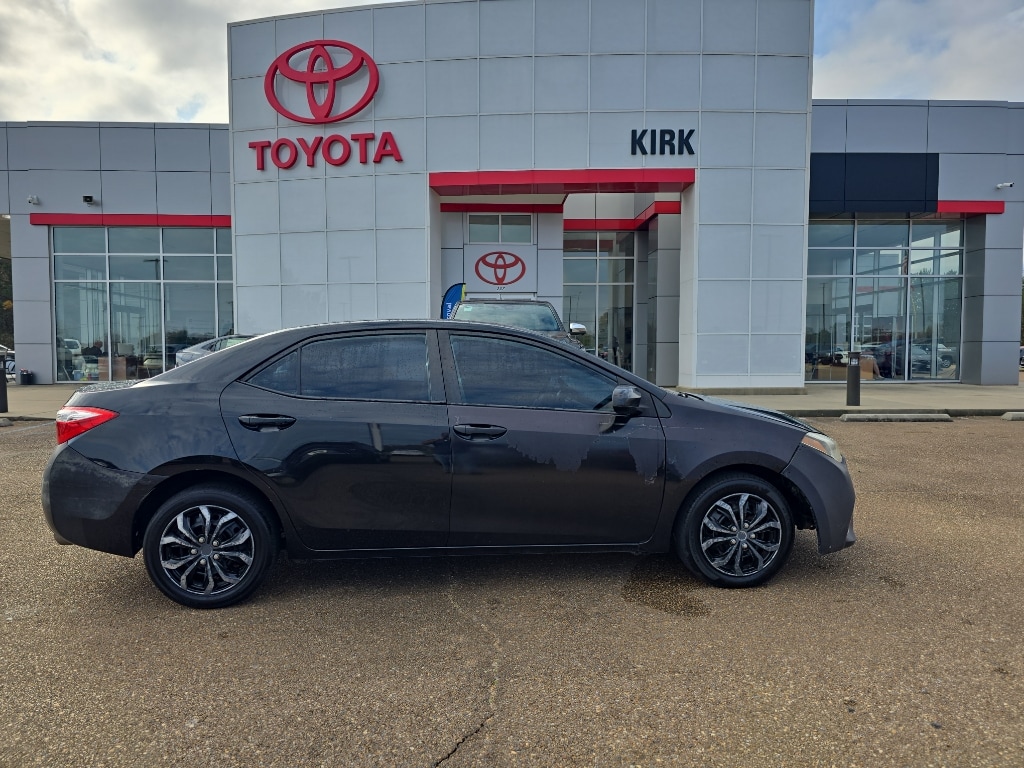 Used 2014 Toyota Corolla LE Sedan