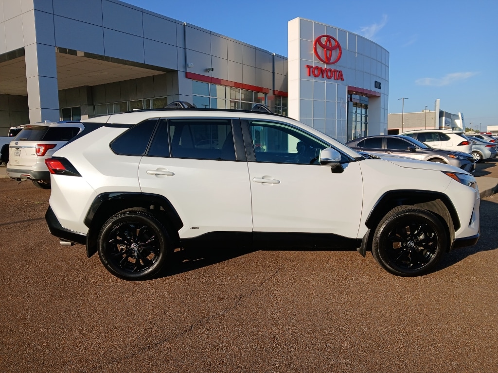 Used 2023 Toyota RAV4 Hybrid SE SUV