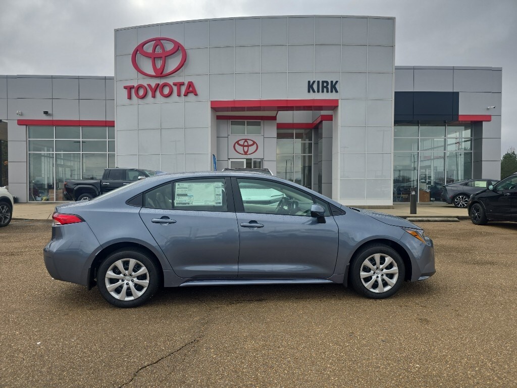 2026 Toyota Corolla LE's photo