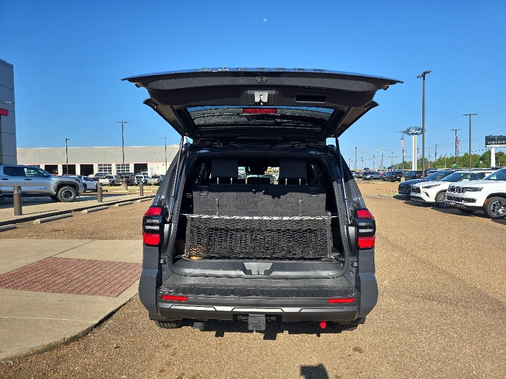 New 2026 Toyota 4Runner SR5 SUV