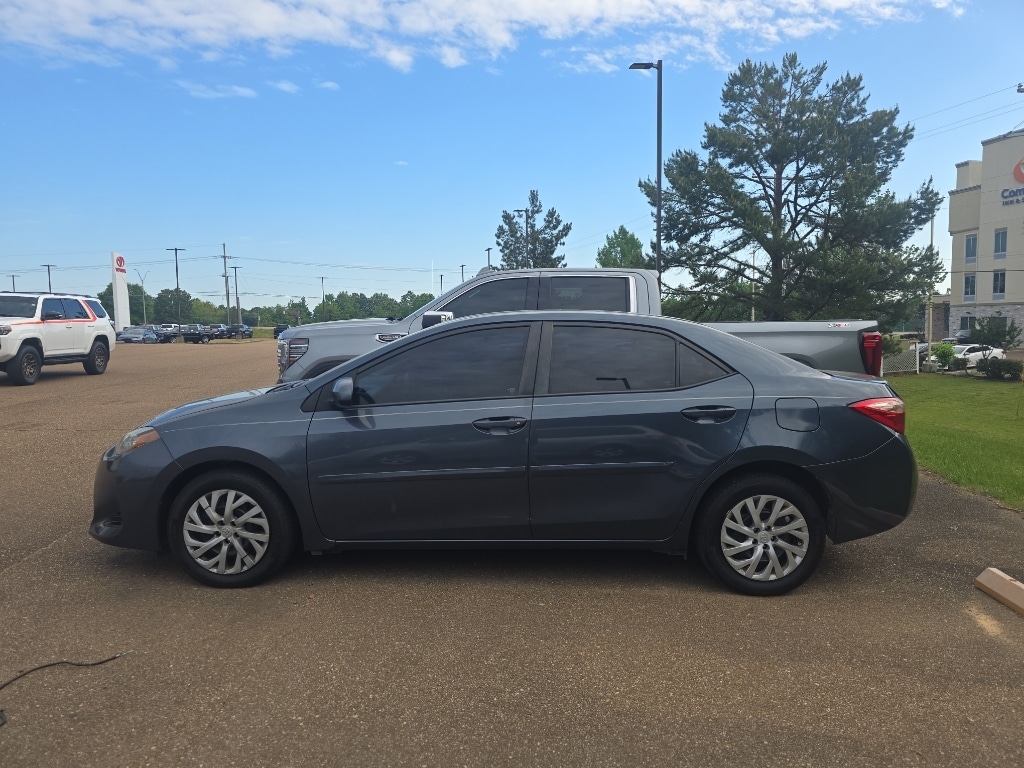 Used 2017 Toyota Corolla LE Sedan