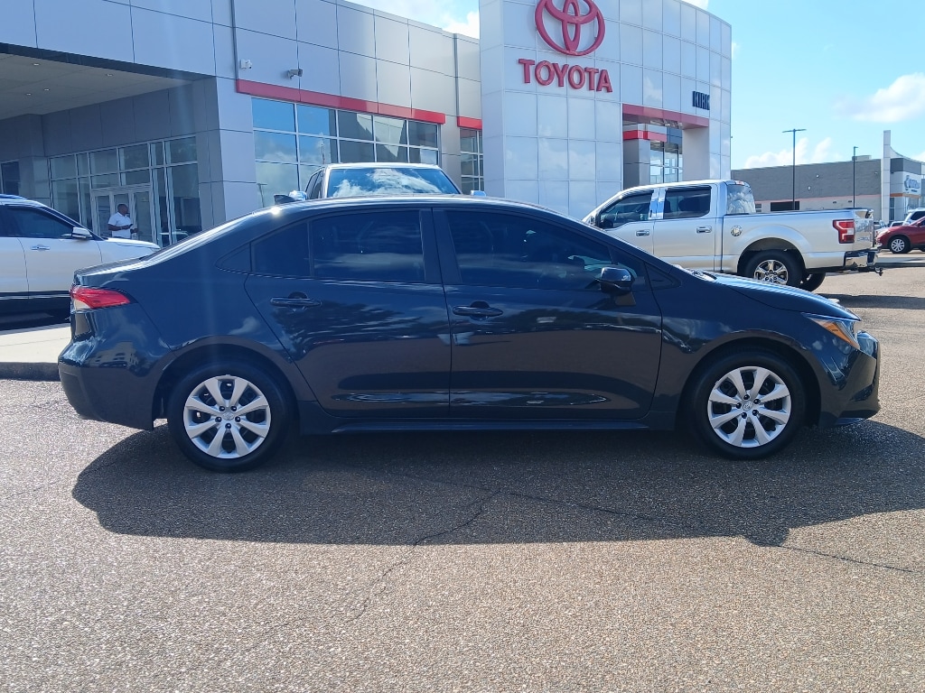Used 2024 Toyota Corolla LE Sedan