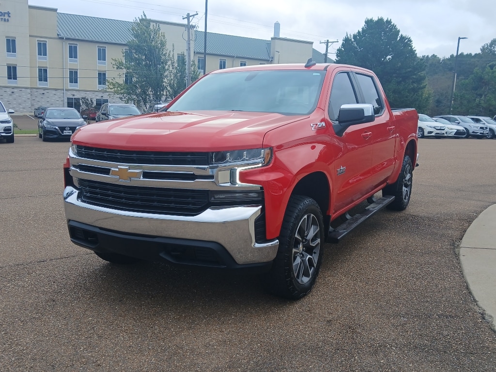 Used 2021 Chevrolet Silverado 1500 LT Truck Crew Cab