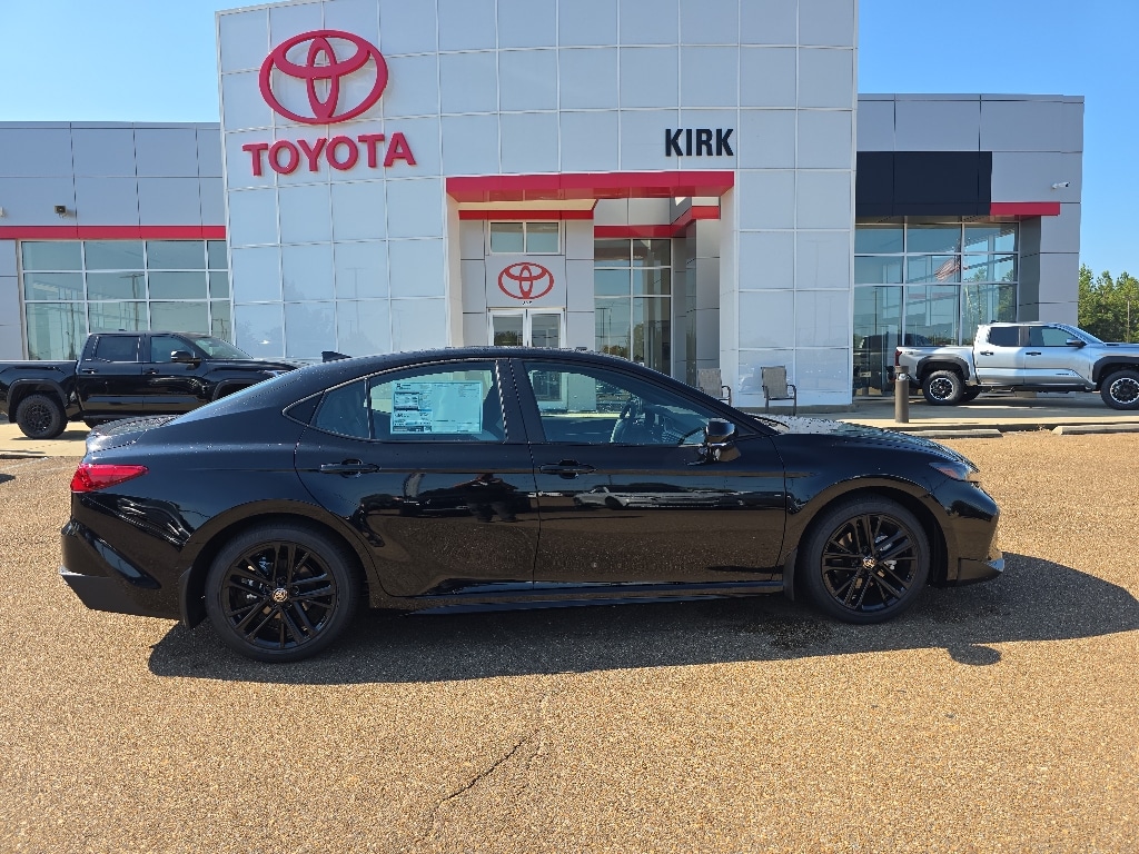 New 2026 Toyota Camry SE Sedan