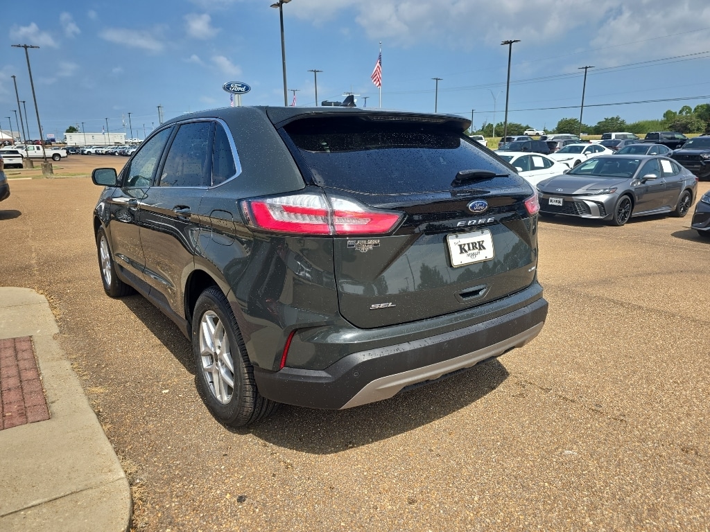 Used 2024 Ford Edge SEL SUV