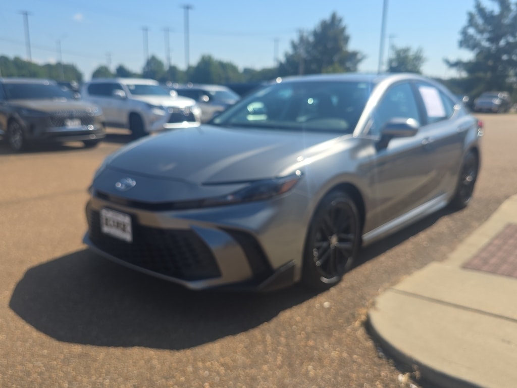 Used 2025 Toyota Camry SE Sedan