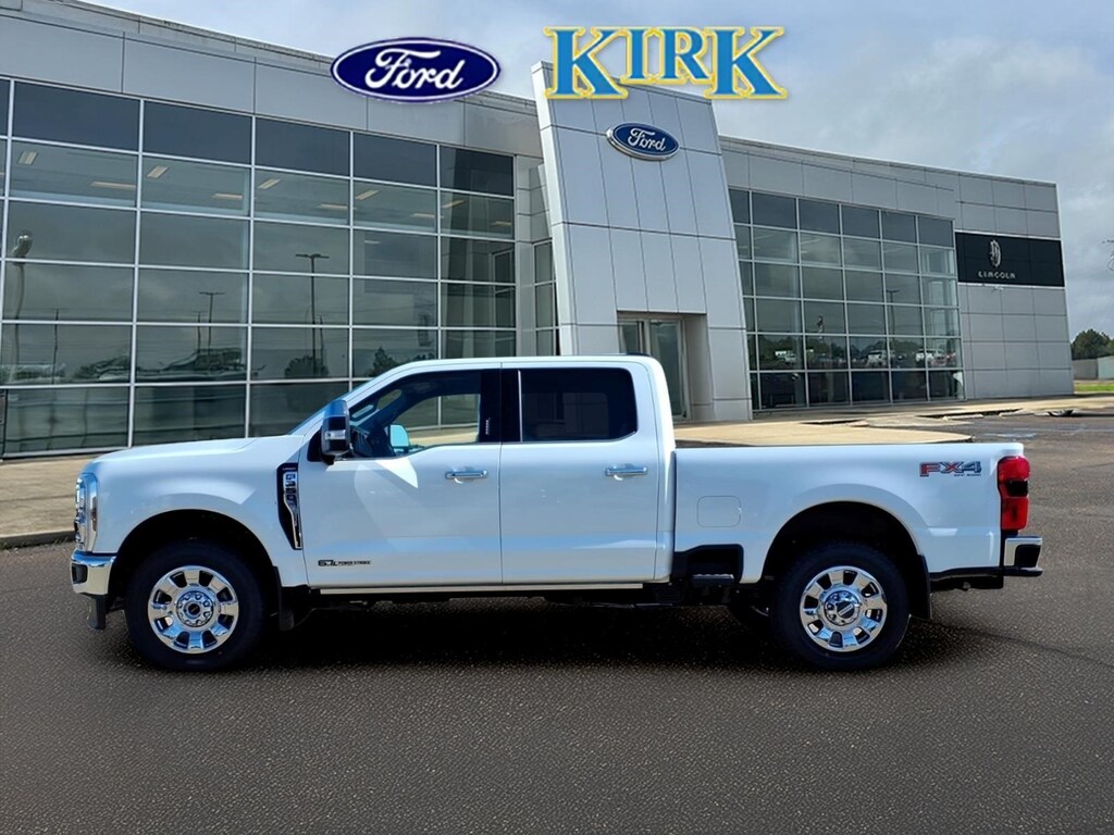 New 2026 Ford F-350 Lariat Crew Cab