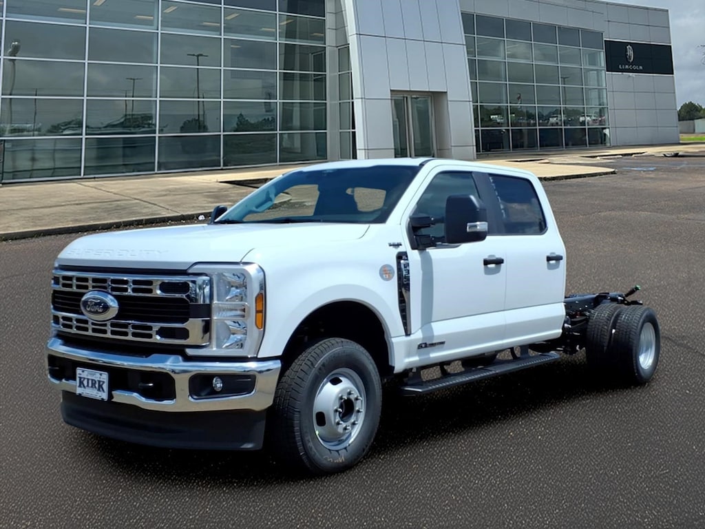 New 2026 Ford F-350 XL Crew Cab