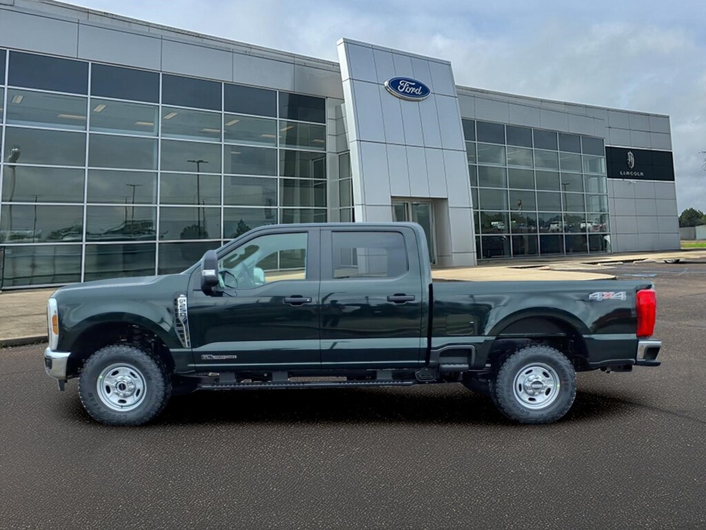New 2026 Ford F-250 XL Crew Cab