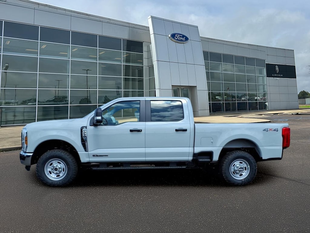 New 2026 Ford F-250 XL Crew Cab