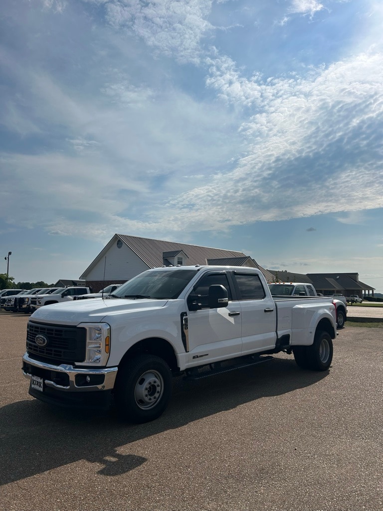 Used 2024 Ford F-350 Super Duty XL with VIN 1FT8W3DT7REC31601 for sale in Grenada, MS