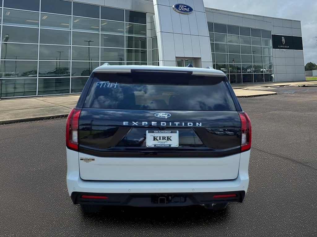 New 2027 Ford Expedition Active Wagon .