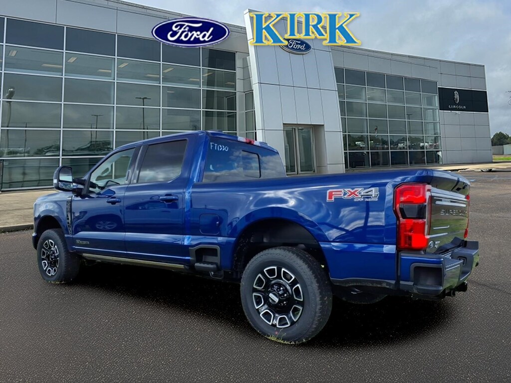 New 2026 Ford F-250 Platinum Crew Cab