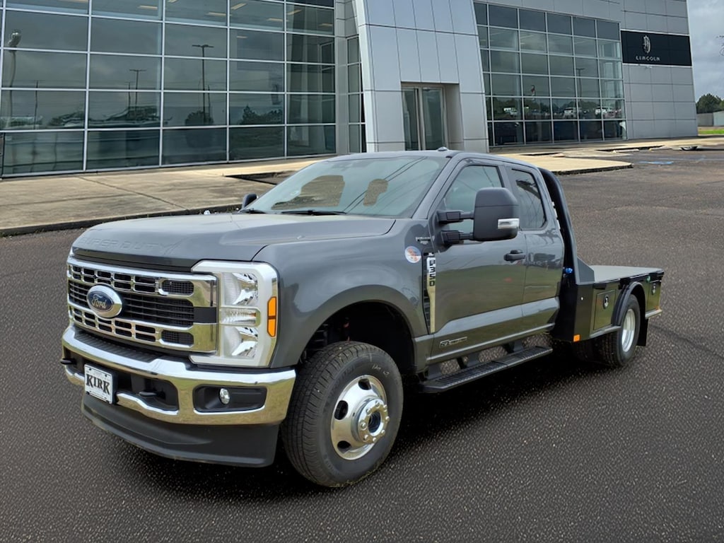 New 2026 Ford F-350 XL Extended Cab