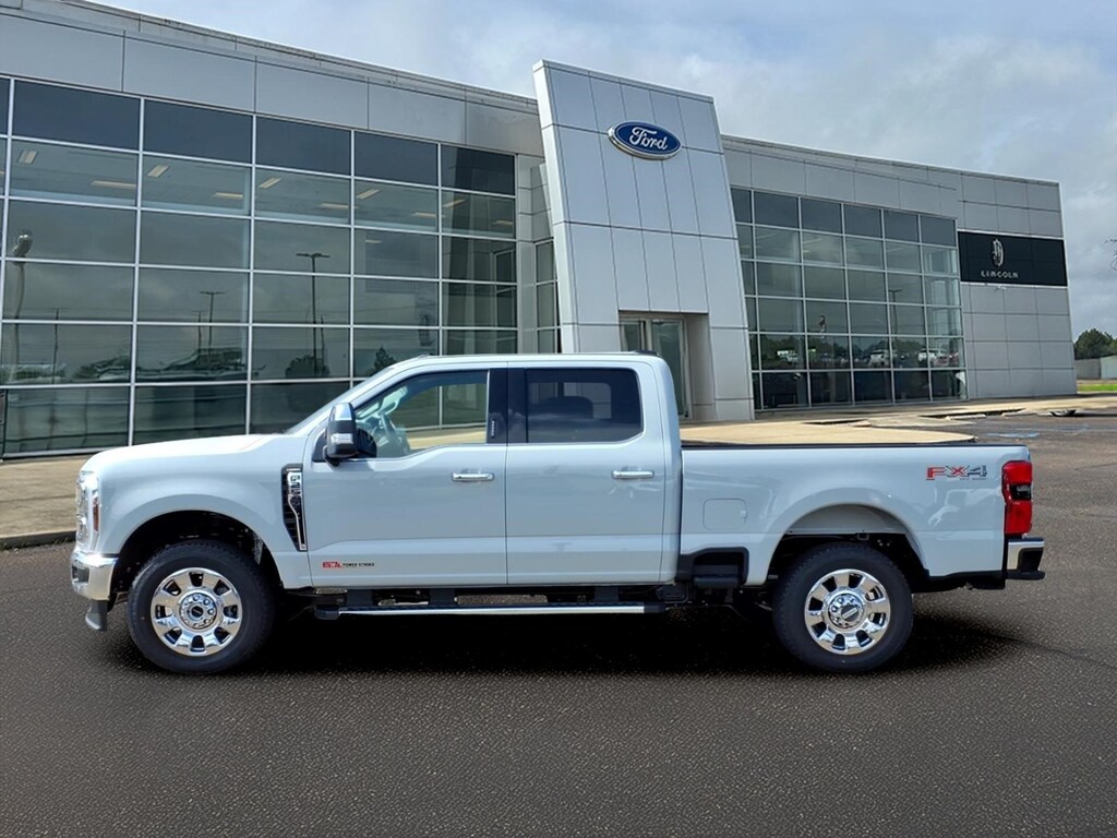 New 2026 Ford F-250 Lariat Crew Cab