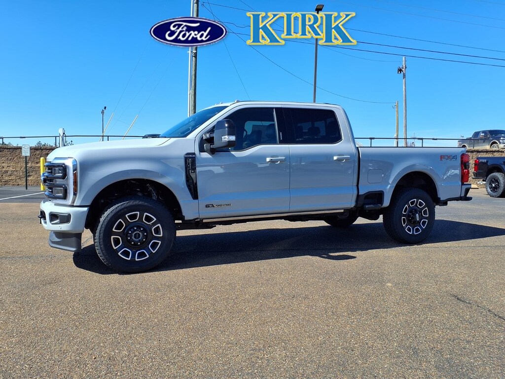 New 2026 Ford F-250 Platinum Crew Cab