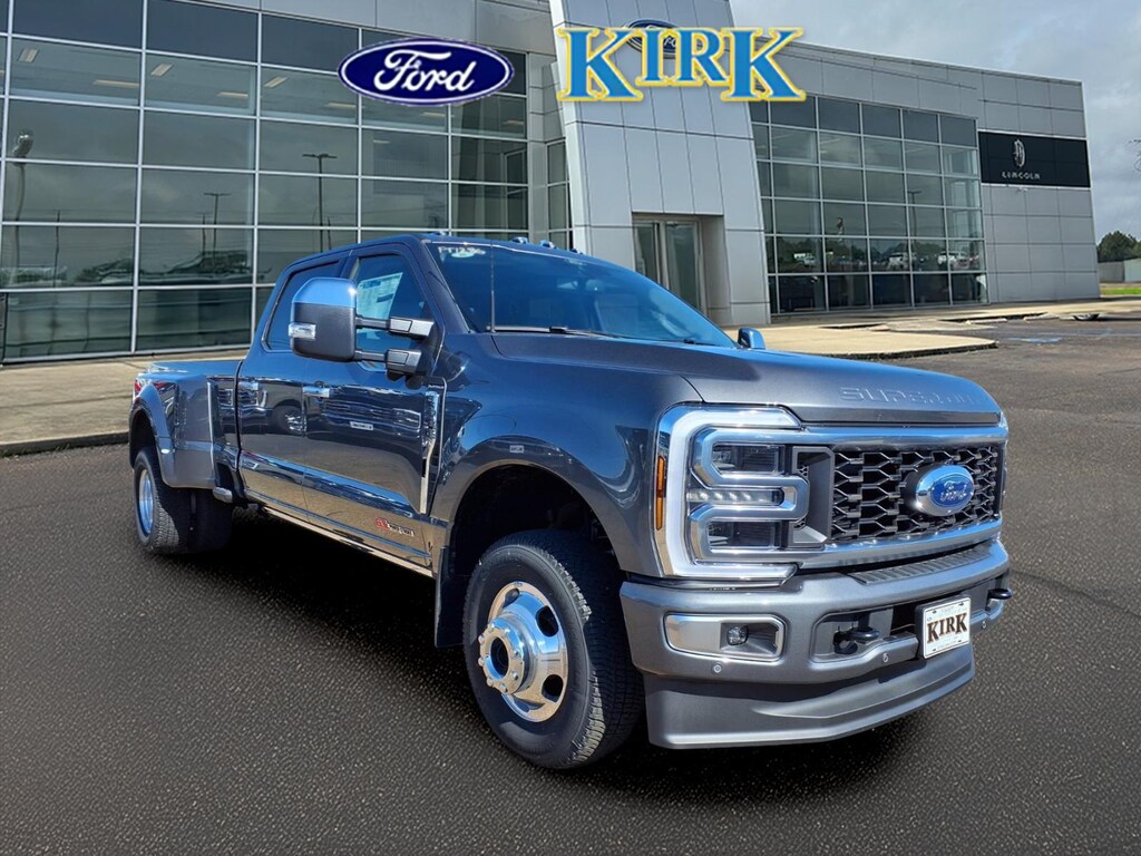 New 2026 Ford F-350 Platinum Crew Cab