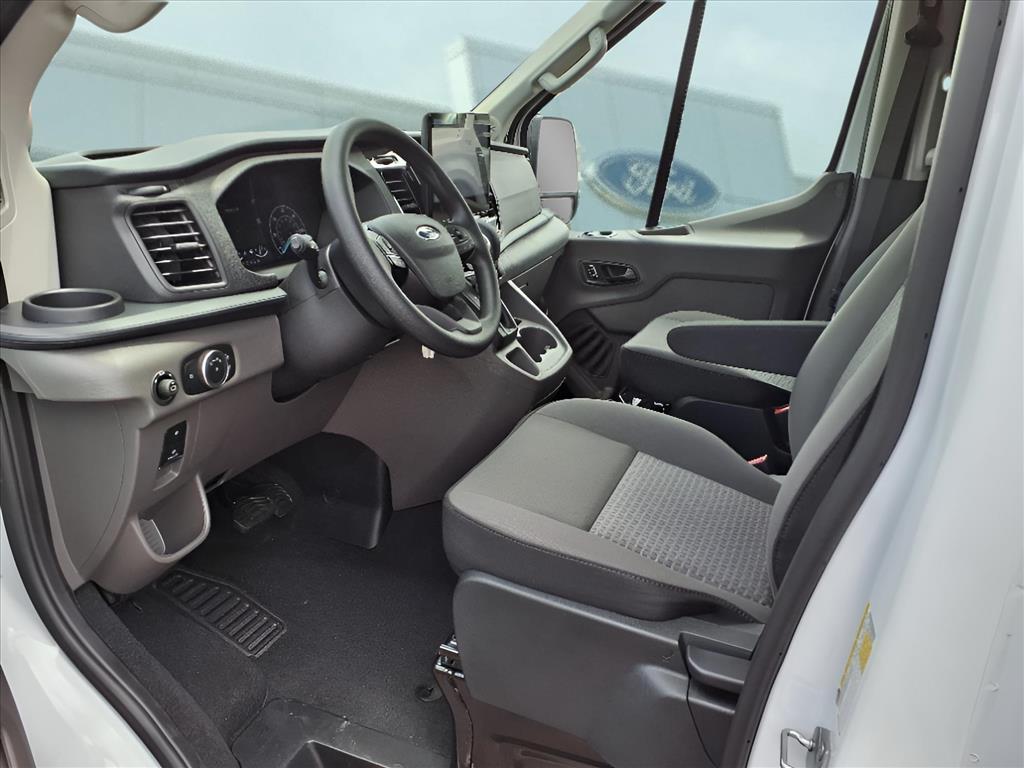 2025 Ford Transit Passenger Van XLT - Photo 27