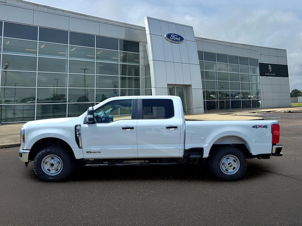 New 2026 Ford F-250 XL Crew Cab