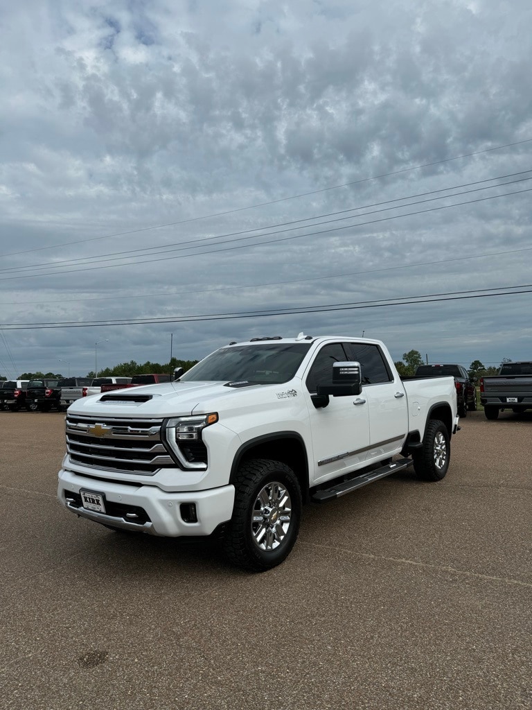 Used 2024 Chevrolet Silverado 2500HD High Country with VIN 1GC4YREY8RF103965 for sale in Grenada, MS