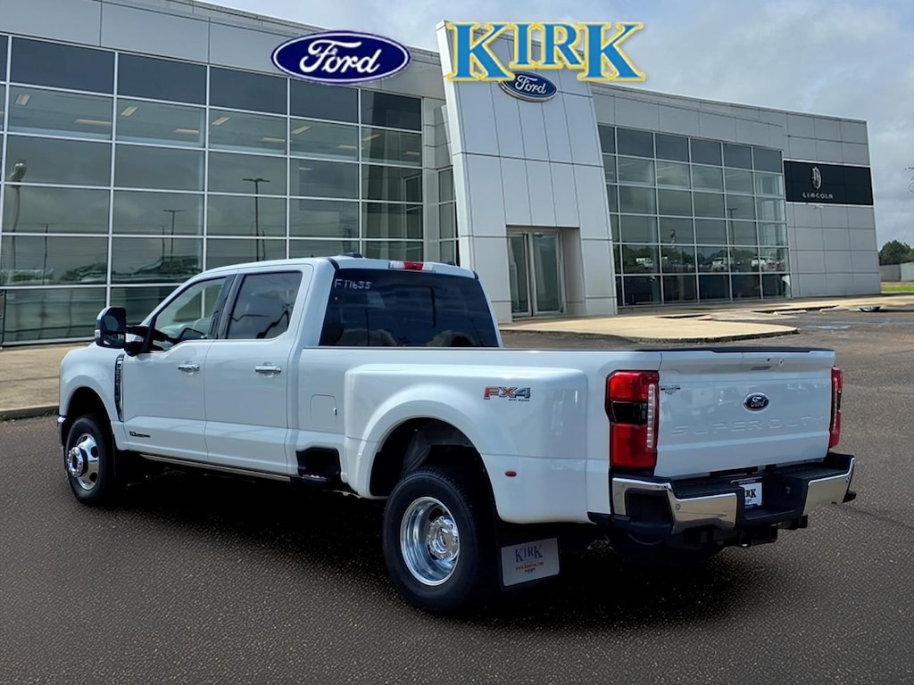 New 2026 Ford F-350 Lariat Crew Cab