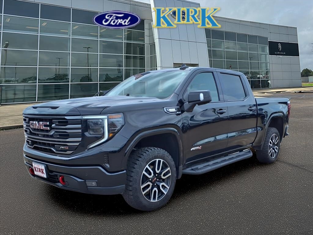 Used 2025 GMC Sierra 1500 AT4 with VIN 3GTUUEE89SG244570 for sale in Grenada, MS
