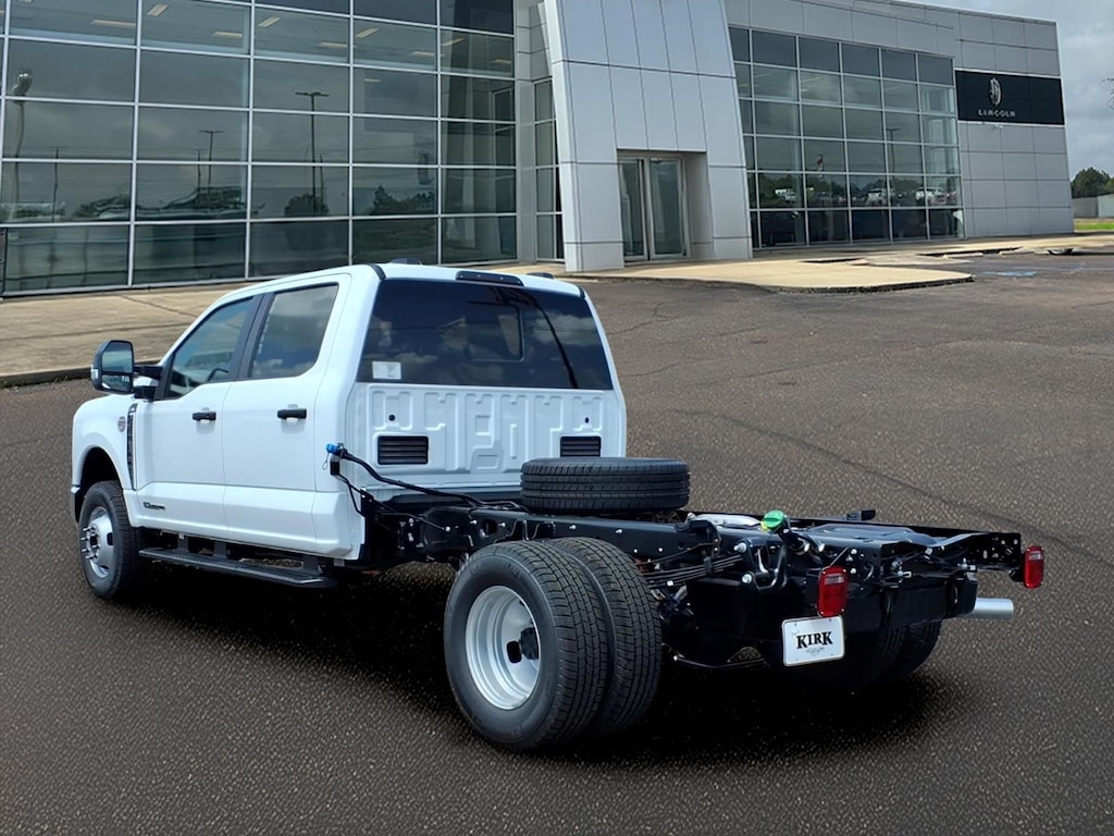 New 2026 Ford F-350 XL Crew Cab