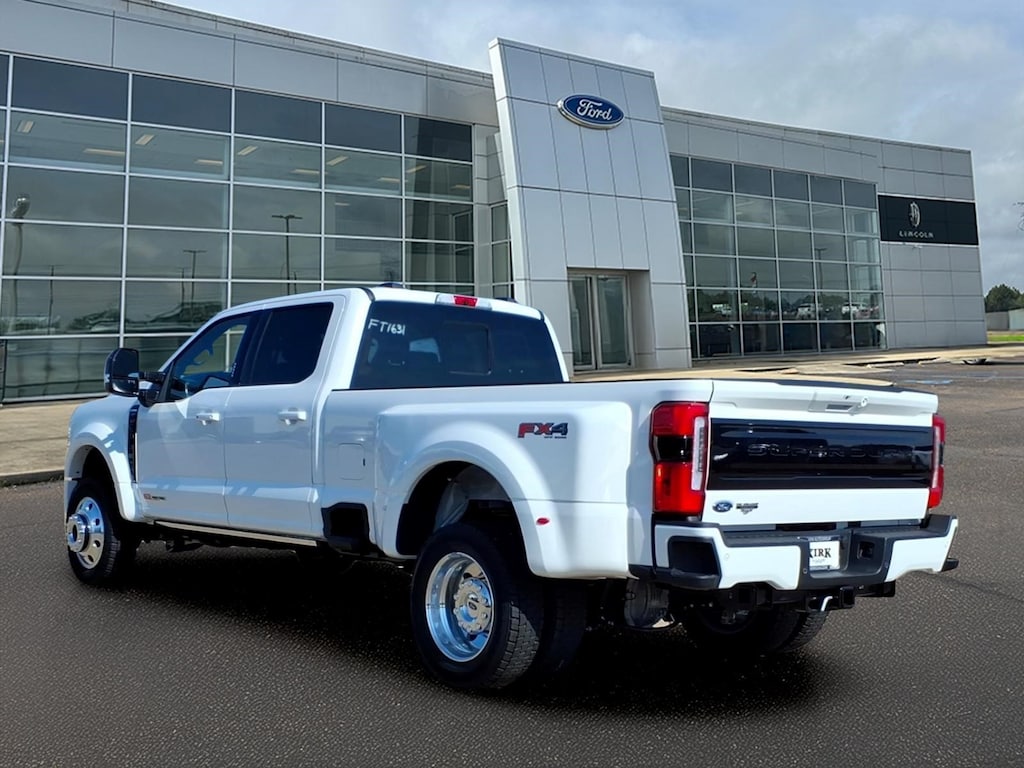 New 2026 Ford F-450 Platinum Crew Cab