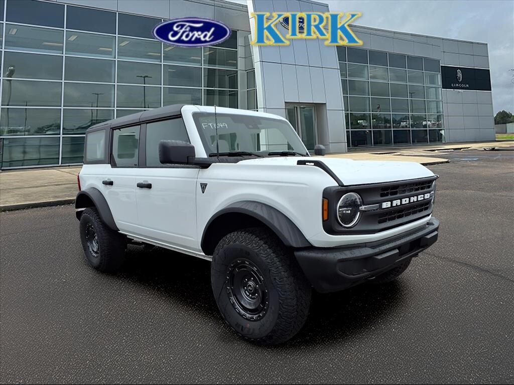 New 2025 Ford Bronco Base SUV