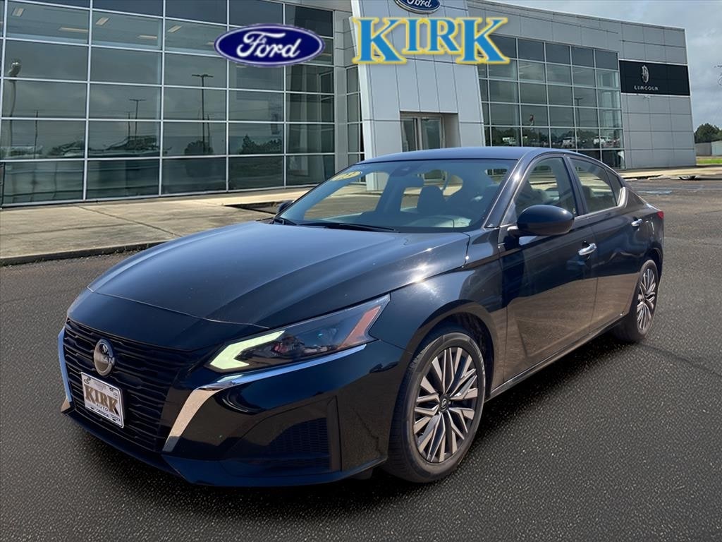 Used 2023 Nissan Altima SV with VIN 1N4BL4DV2PN358166 for sale in Grenada, MS