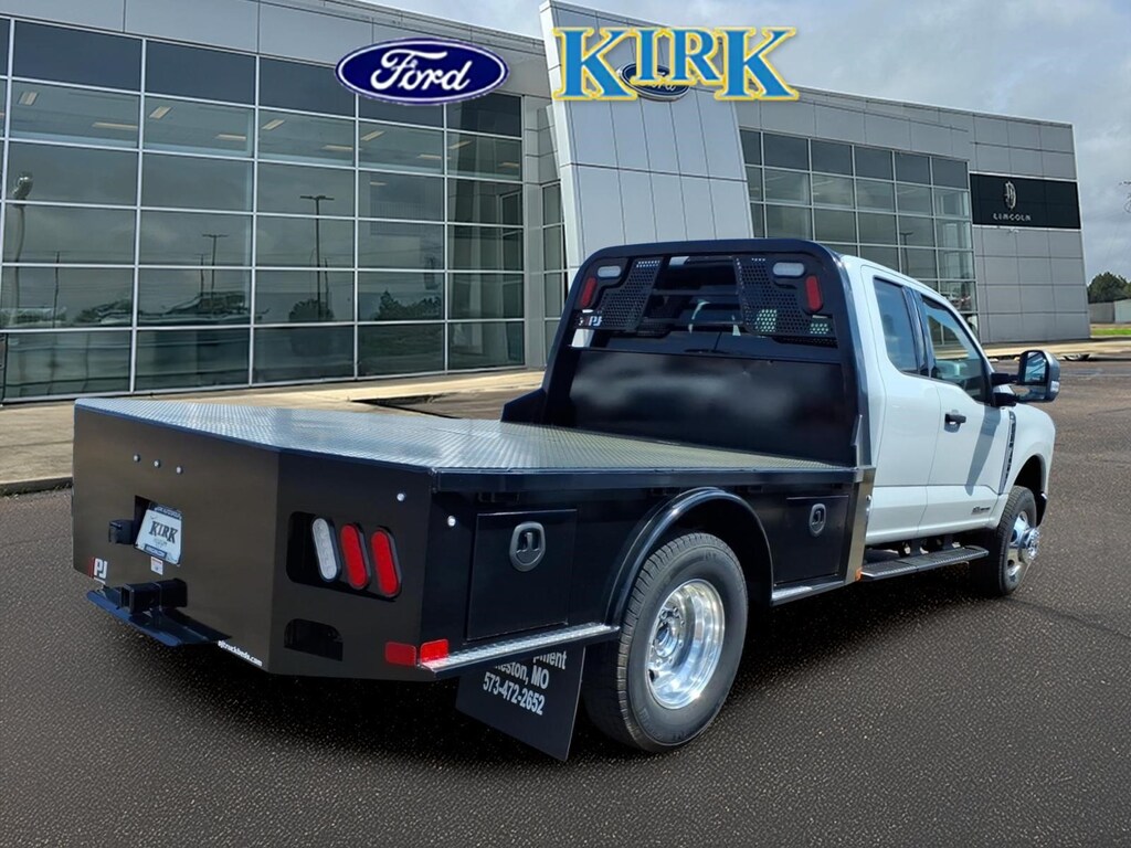 New 2026 Ford F-350 XLT Extended Cab