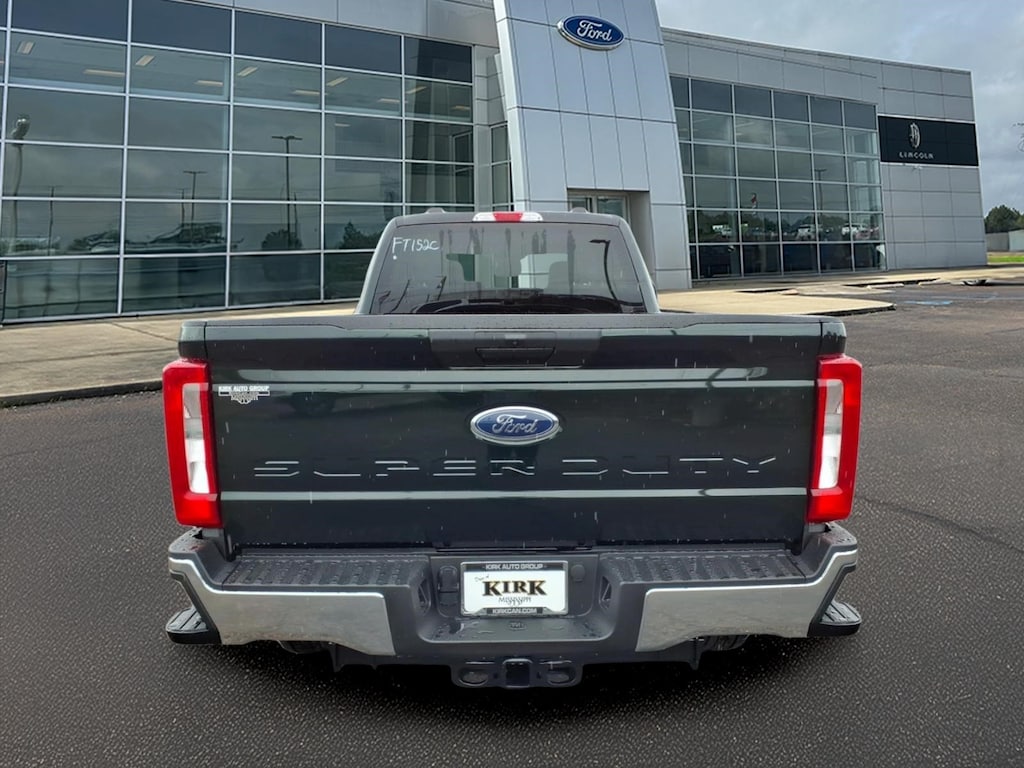 New 2026 Ford F-350 XLT Crew Cab
