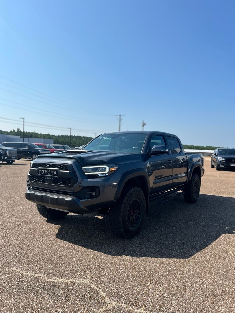 Used 2022 Toyota Tacoma TRD Pro with VIN 3TYCZ5AN0NT099423 for sale in Grenada, MS