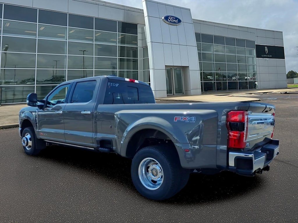 New 2026 Ford F-350 King Ranch Crew Cab