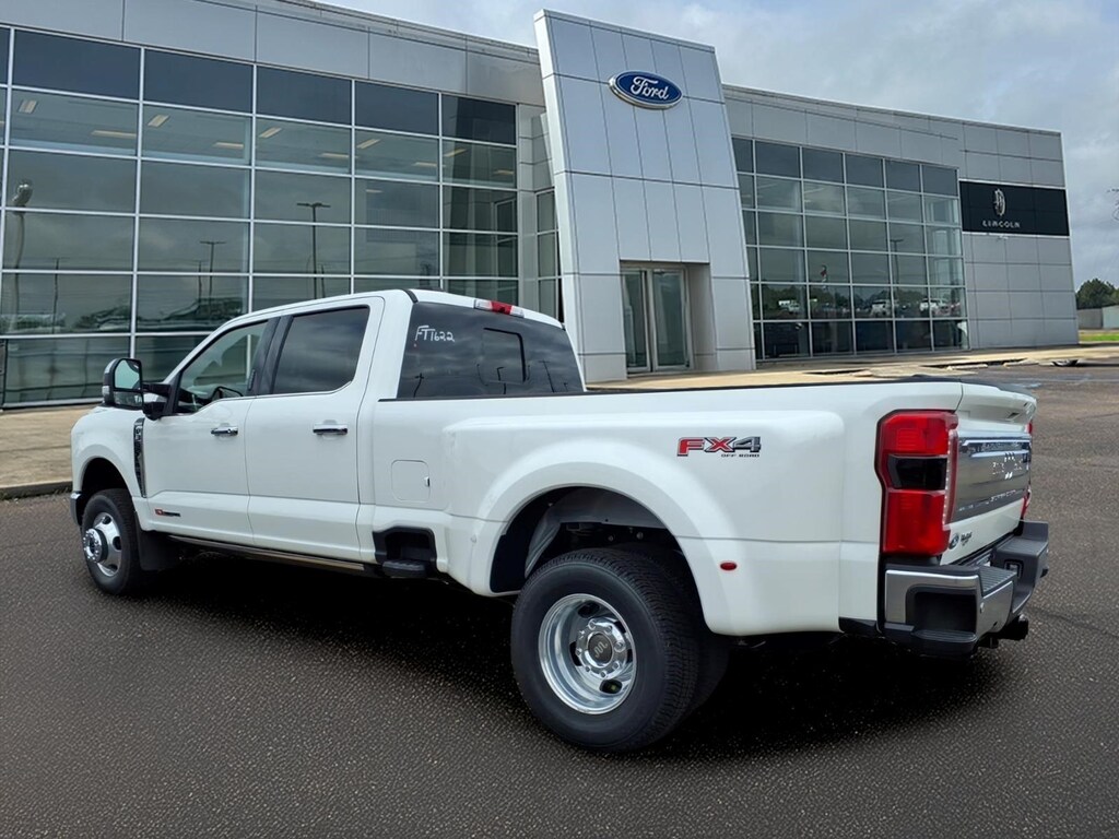 New 2026 Ford F-350 King Ranch Crew Cab
