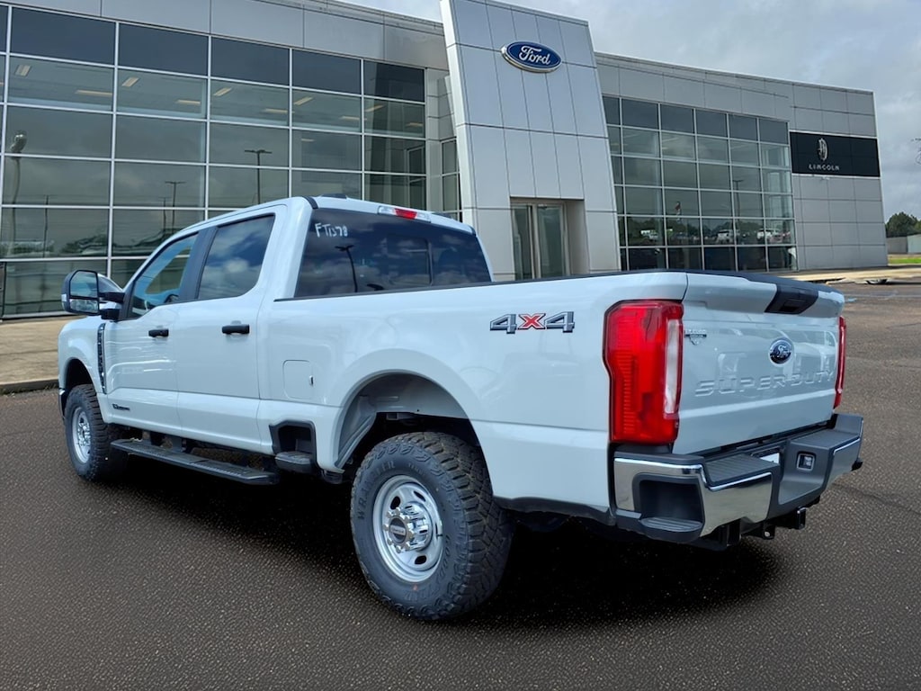 New 2026 Ford F-250 XL Crew Cab