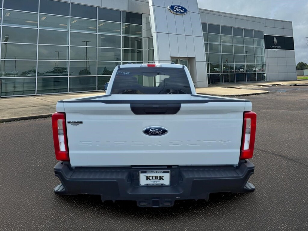 New 2026 Ford F-350 XL Crew Cab