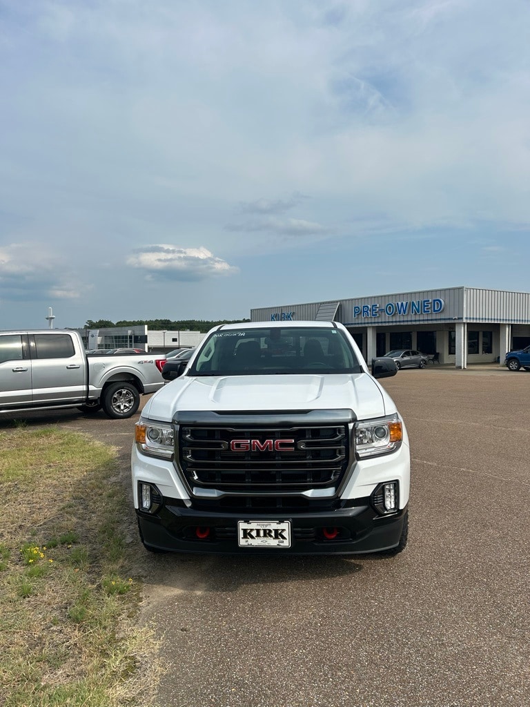 Used 2022 GMC Canyon AT4 with VIN 1GTG6FEN8N1305607 for sale in Grenada, MS