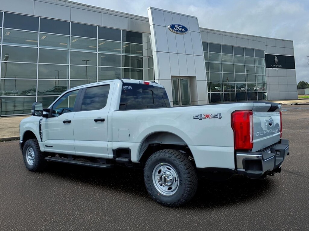 New 2026 Ford F-250 XL Crew Cab