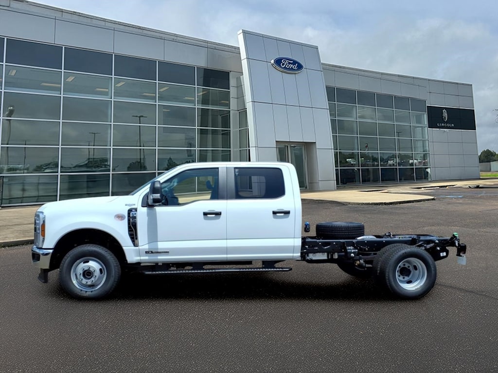 New 2026 Ford F-350 XL Crew Cab