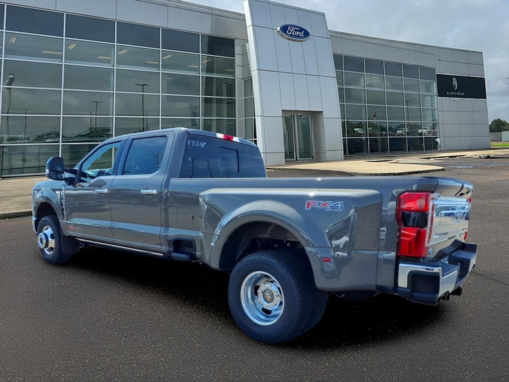 New 2026 Ford F-350 King Ranch Crew Cab