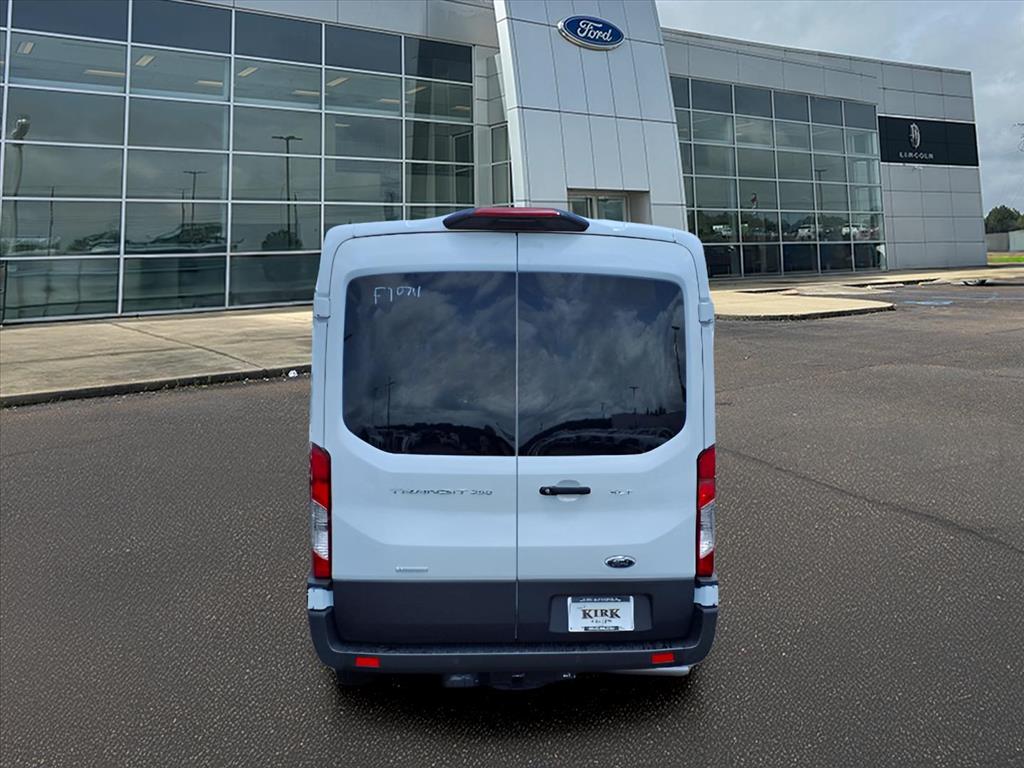2025 Ford Transit Passenger Van XLT - Photo 7