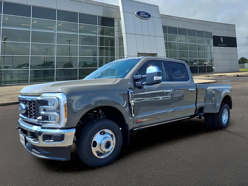 New 2026 Ford F-350 King Ranch Crew Cab
