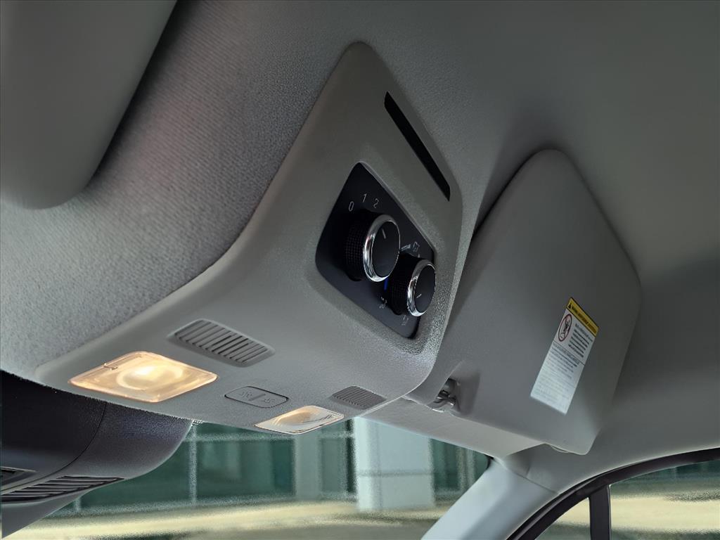 2025 Ford Transit Passenger Van XLT - Photo 34