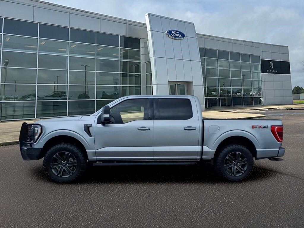 Used 2021 Ford F-150 XLT Crew Cab