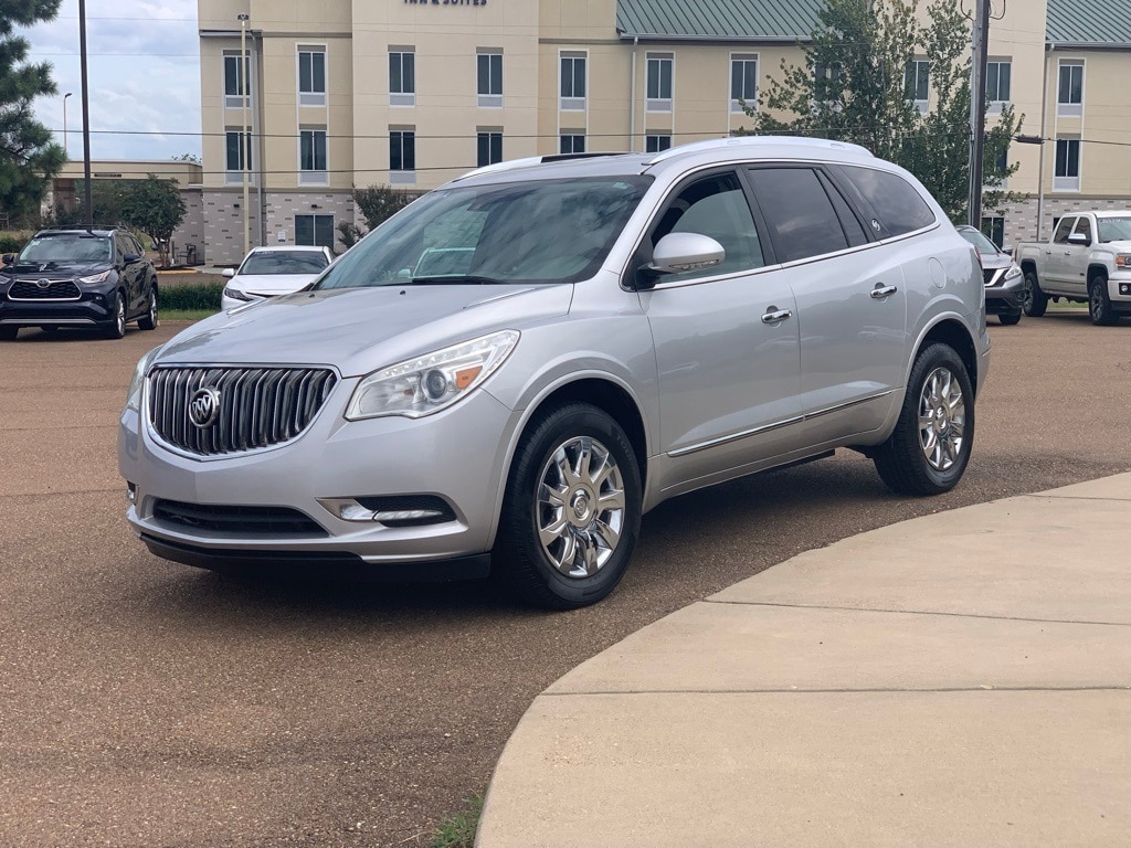 Used 2017 Buick Enclave Leather with VIN 5GAKRBKD8HJ317686 for sale in Grenada, MS