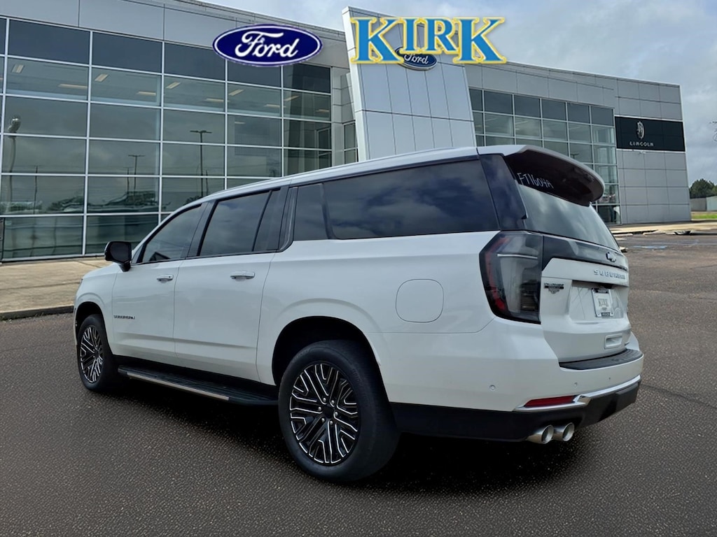 Used 2025 Chevrolet Suburban Premier Sport Utility