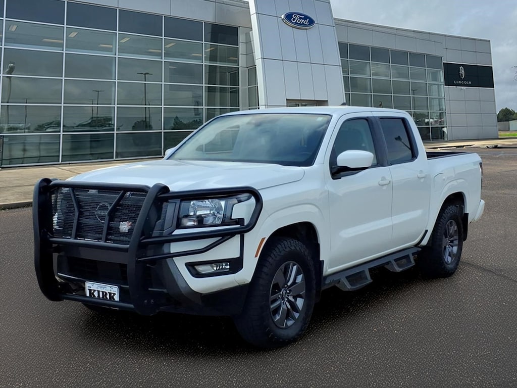 Used 2025 Nissan Frontier SV Crew Cab
