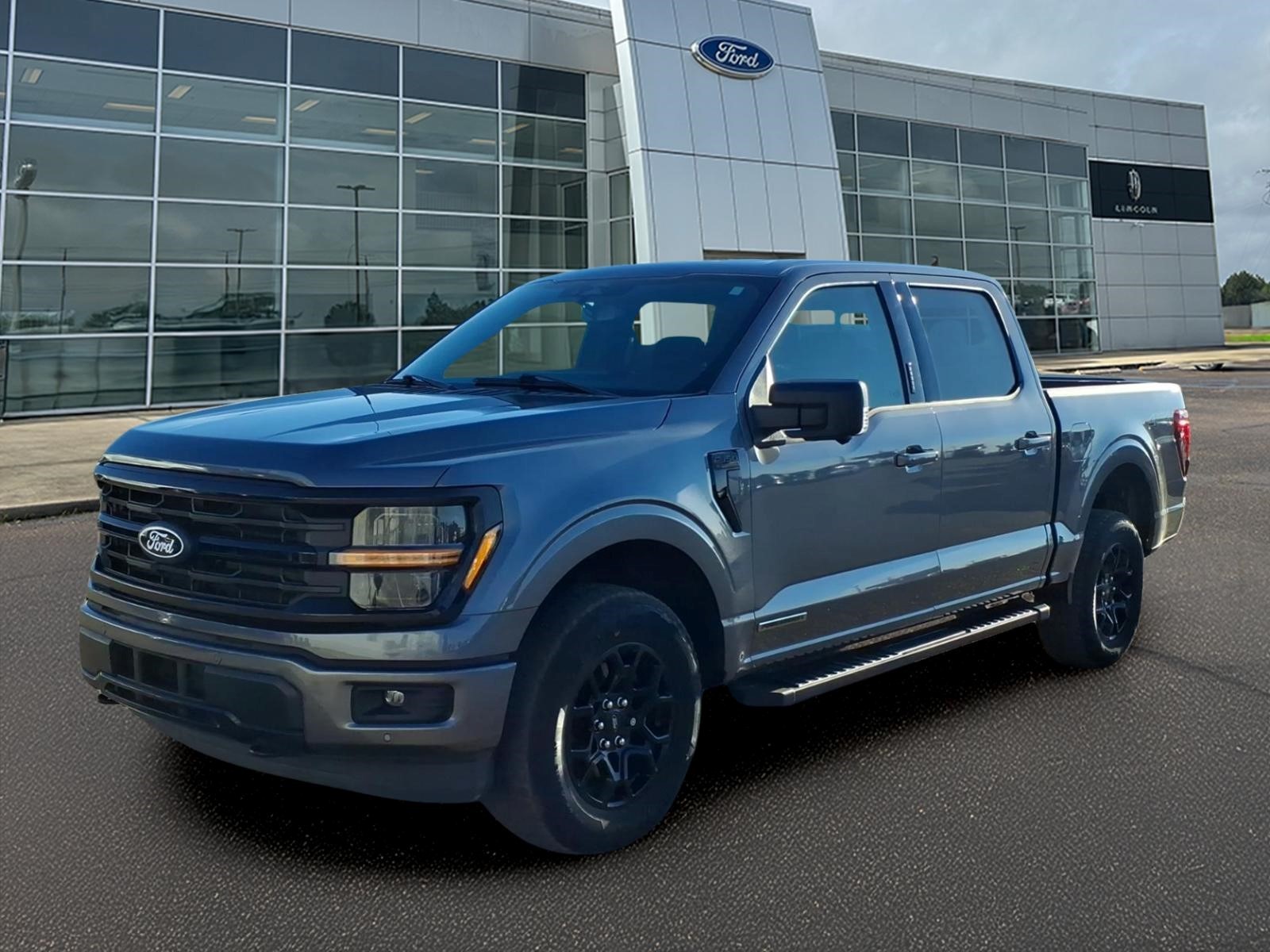 Used 2024 Ford F-150 XLT Crew Cab