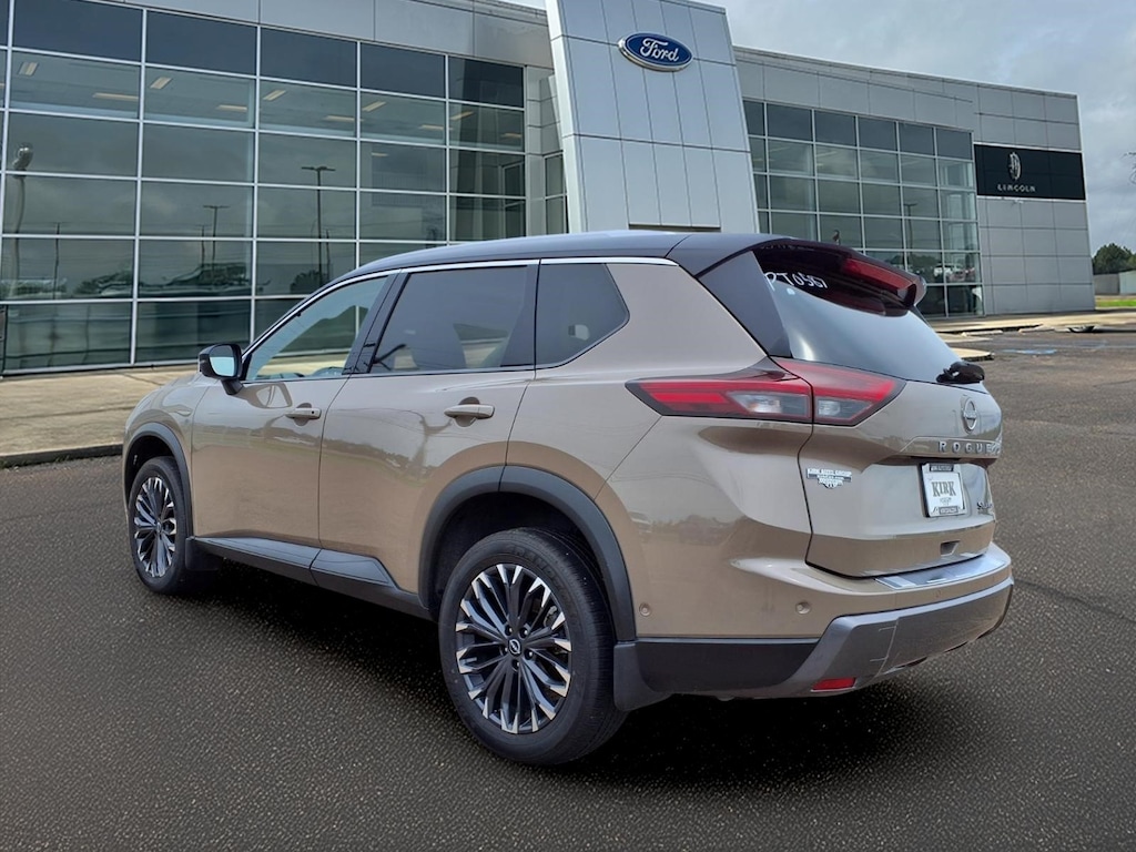 Used 2025 Nissan Rogue SL Sport Utility